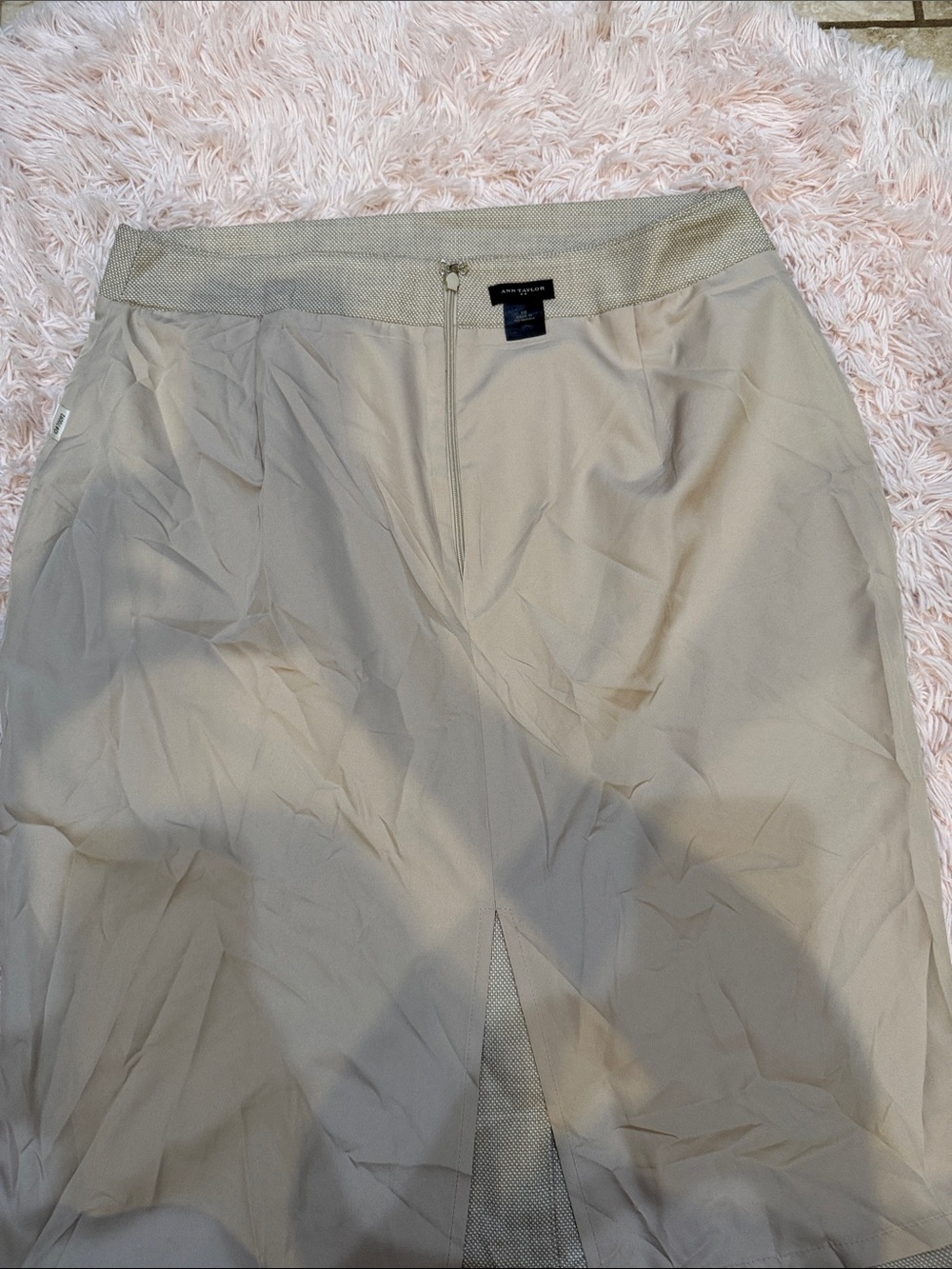 Ann Taylor Light Beige Pencil Skirt - Tailored Office Wear - Picture 5 of 5